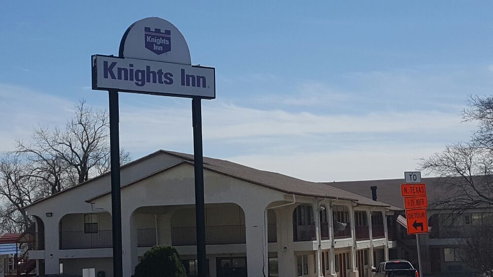 knights inn1